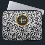 Funda Para Portátil Monograma de Leopardo de Oro Girly Black<br><div class="desc">Un patrón de leopardo blanco y negro con un monograma elegante dorado y negro decora esta funda de portátil. ¡Personalízalo por ti mismo o por un regalo! Diseñado para ti por Blackberry Boulevard.</div>