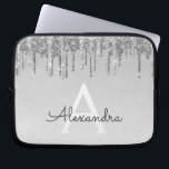 Funda Para Portátil Monograma de Purpurina plateado y espárragos<br><div class="desc">Purpurina de goteo de imitación de Faux de Plata y Funda elegante de Monograma de Sparkle. Este funda se puede personalizar para incluir su nombre inicial y su nombre de pila.</div>