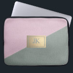 Funda Para Portátil Monograma elegante de cuero rosa verde<br><div class="desc">Elegante cuero verde rosado y tu monograma.</div>