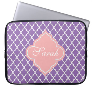Funda Para Portátil Monograma elegante y moderno de cuatrefoil púrpura