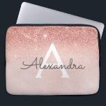 Funda Para Portátil Monograma Glam Rosa Gold Purpurina y Esparkle<br><div class="desc">Glam Rosa Gold Ombre Faux Purpurina y Sparkle Modern and Elegant Monogram Funda. Este funda se puede personalizar para incluir su nombre inicial y su nombre de pila.</div>