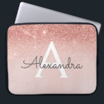Funda Para Portátil Monograma Glam Rosa Gold Purpurina y Esparkle<br><div class="desc">Glam Rosa Gold Ombre Faux Purpurina y Sparkle Modern and Elegant Monogram Funda. Este funda se puede personalizar para incluir su nombre inicial y su nombre de pila.</div>