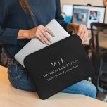 Funda Para Portátil Monograma minimalista o Agregar logotipo Negra<br><div class="desc">Tapa moderna Minimalista de la manga de la laptop. Blanco y negro o elige tus colores personalizados. Perfecto para empresas, pequeñas empresas, marcas de empresas, autónomos y más. Fácil de personalizar con sus iniciales de monograma, nombre comercial e información, título de trabajo, lema o incluso añadir su logotipo o diseño...</div>