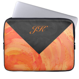 Funda Para Portátil Monograma negro y Naranja del lago de fuego