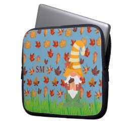 Funda Para Portátil Monograma otoño Gnome Acorn Brown Naranjas Leaves