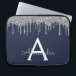 Funda Para Portátil Monograma Purpurina espumoso de plata azul de la m<br><div class="desc">Faux azul marino y plateado con Purpurina Girly moderno y elegante y elegante Funda Monograma elegante. Este funda se puede personalizar para incluir su nombre inicial y su nombre de pila.</div>