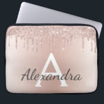 Funda Para Portátil Monograma Purpurina Rubor Rosa Gold<br><div class="desc">Purpurina Rubor Rosa Gold Metallic Dripping y Funda Monograma elegante y moderno. Este funda puede ser personalizado para incluir su nombre inicial y su primer nombre y hace un gran Navidad de niñas o un regalo de cumpleaños Sweet 16.</div>