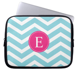 Funda Para Portátil Monograma rosa brillante azul de Chevron blanco
