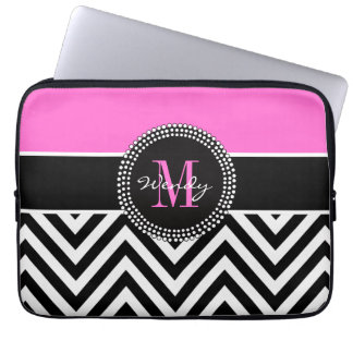 Funda Para Portátil Monograma rosado y negro de Chevron elegante