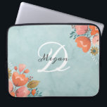 Funda Para Portátil Monograma Verde azulado de floración rosa bonito<br><div class="desc">Funda de portátil de diseño monogramado de moda. Un accesorio de Bonito para tu laptop. Personalízalo por ti mismo o por un regalo. Diseñado para ti por Blackberry Boulevard.</div>