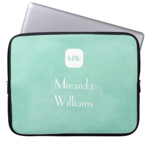 Funda Para Portátil Monograma verde simple y de Moda con nombre