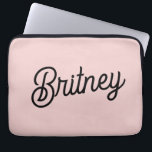 Funda Para Portátil Monograma y nombre rosado polvoriento de Rubor mod<br><div class="desc">El Monograma moderno Rubor Dusty Pink y el Sello de Portátil Name es una moda y un accesorio funcional para su equipo técnico. Presenta un sofisticado color rosa polvoriento con un guión moderno de su monograma y nombre, mezclando el estilo con el toque personal. Diseñado para proteger su portátil de...</div>