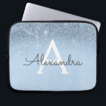 Funda Para Portátil Monogramado Purpurina azul Glam y Moda esparkle<br><div class="desc">Purpurina Baby Blue Ombre Faux y Funda Sparkle Modern and Elegant Monogram. Este funda se puede personalizar para incluir su nombre inicial y su nombre de pila.</div>