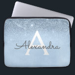Funda Para Portátil Monogramado Purpurina azul Glam y Moda esparkle<br><div class="desc">Purpurina Baby Blue Ombre Faux y Funda Sparkle Modern and Elegant Monogram. Este funda se puede personalizar para incluir su nombre inicial y su nombre de pila.</div>