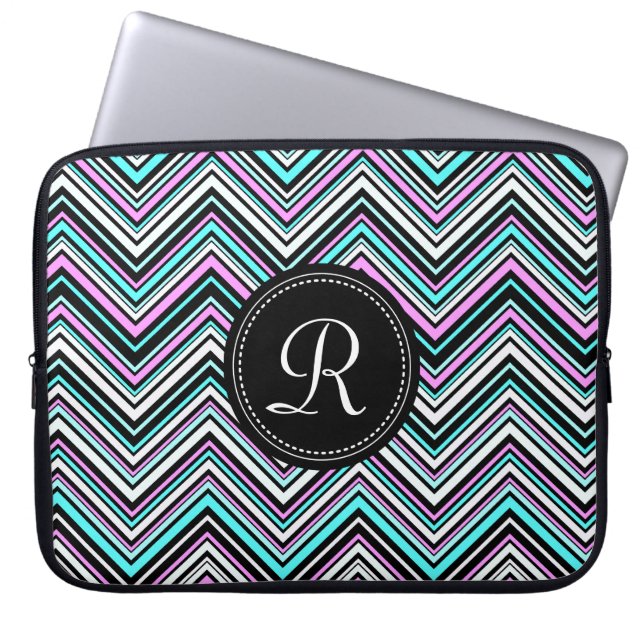 Funda Para Portátil Monogrammed Feminine Tribal Chevron Pattern (Frente)