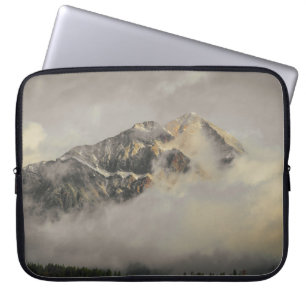 FUNDA PARA PORTÁTIL MONTAÑA CUBIERTA DE NIEVE BAJO CIELO DE COLOR DURA