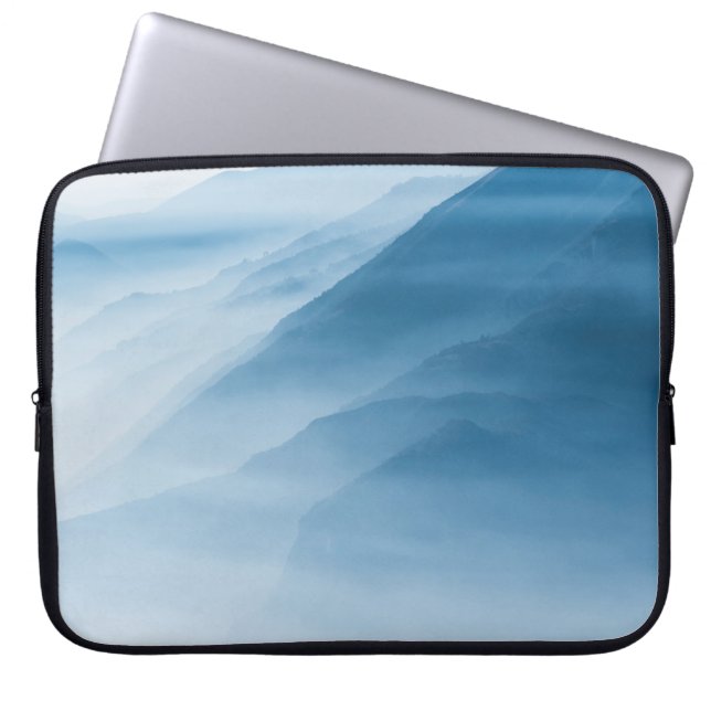 FUNDA PARA PORTÁTIL MONTAÑAS (Frente)