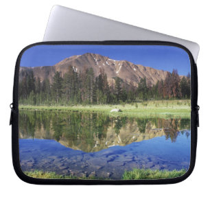 Funda Para Portátil Montañas Sawtooth reflejadas en Fourth of July