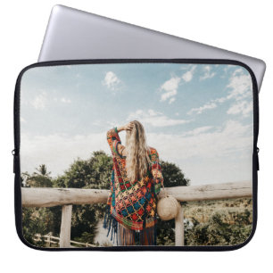 Funda Para Portátil Mujer en la terraza