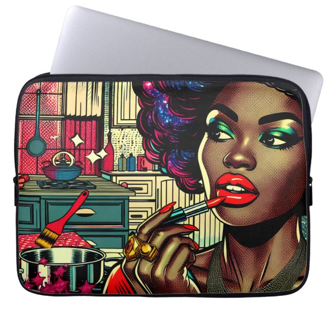 Funda Para Portátil Mujer Hermosa Aplicándose Brillo de Labios (Frente)