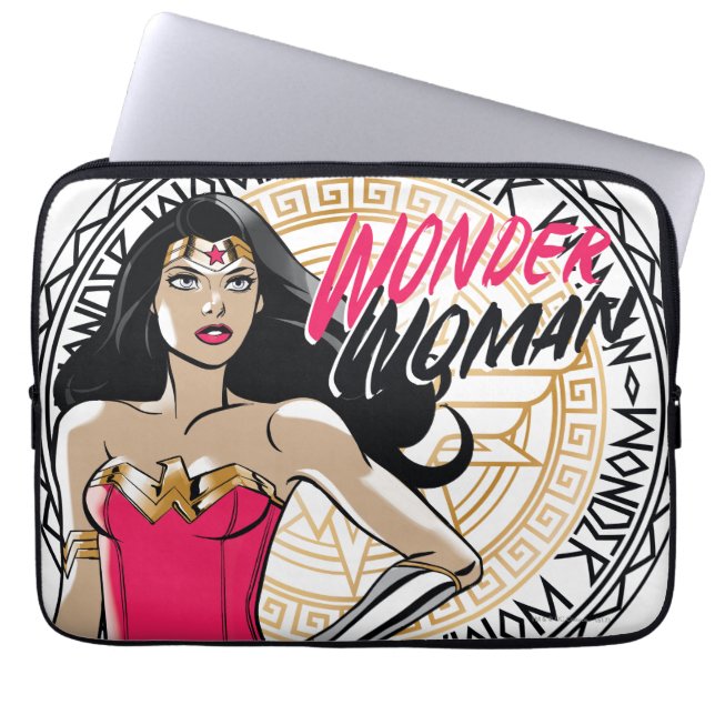 Funda Para Portátil Mujer Maravilla Con Emblema Tribal Griego (Frente)