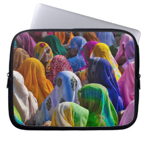 Funda Para Portátil Mujeres en saris coloridos se reúnen