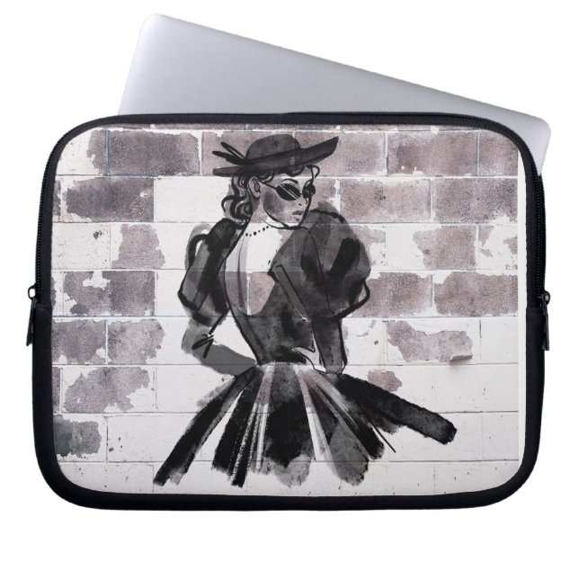 Funda Para Portátil "Musa de la calle - Moda en la pared" (Frente)