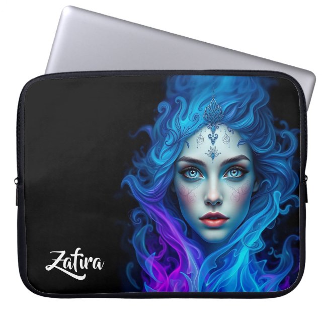 Funda Para Portátil Mystery Woman Emerging from Blue & Purple Flames (Frente)
