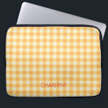 Funda Para Portátil Naranja amarillo Ish Preppy Gingham Plaid<br><div class="desc">Patrón moderno y de moda de gingham en verano color naranja amarillo y melocotón favorito.</div>