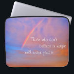 Funda Para Portátil Naranja Blue Rainbow Sunset Photo cree en Magic<br><div class="desc">"Los que no creen en la magia nunca la encontrarán". Inspirarse con esta fotografía motivacional, manga neoprene portátil de un arcoiris enclavado en una puesta de sol azul, rosa y naranja iluminada suavemente. Esta funda portátil tiene tres tamaños: 15", 13" y 10". Hace un gran regalo edificante para alguien especial!...</div>