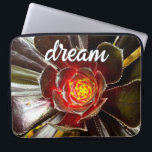 Funda Para Portátil Naranja negro Cactus Succulum Photo Dream Script<br><div class="desc">Los caciques prosperan en las condiciones más difíciles del desierto. Sueño con los días soleados y el ambiente tranquilo de un jardín de verano cuando utilice esta impresionante manga de neopreno fotográfica. Esta funda portátil tiene tres tamaños: 15", 13" y 10". Hace un gran regalo para alguien especial! Usted puede...</div>