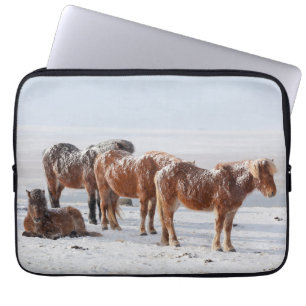 Funda Para Portátil Nieve cubierta de caballos islandeses