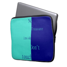 Funda Para Portátil No Hay Tesoro Dentro – No Tocar 