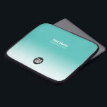 Funda Para Portátil Nombre comercial del personalizado, trabajo, degra<br><div class="desc">Personalice fácilmente este Personalizado de nombre de negocio, trabajo, logotipo degradado de la funda de la laptop turquesa con un gradiente oscuro blanco sobre el color de fondo. Un sencillo diseño de negocio personalizado en colores vivos azul turquesa y blanco totalmente personalizable, sans-serif fuentes básicas y modernas y un aspecto...</div>