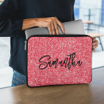 Funda Para Portátil Nombre del guión de pincel de Purpurina rojo<br><div class="desc">Crea tu propio purpurina de lujo rojo brillante con nombre o monograma. Personalizar el estilo y el tamaño de caligrafía del guión de la brocha. Hay otros estilos de fuente en el sistema. Mueva,  duplique o elimine el gráfico de brillo falso.</div>