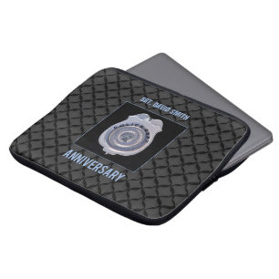 Funda Para Portátil Nombre personalizado, aniversario con el Departame