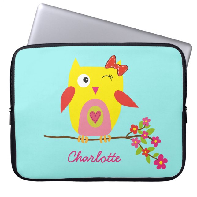 Funda Para Portátil Nombre personalizado de las flores rosadas de búho (Frente)