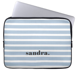 Funda Para Portátil Nombre personalizado en negrita Dusty Blue Rayas P