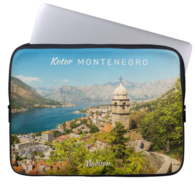 Funda Para Portátil Nombre personalizado y Montenegro de texto (Frente)