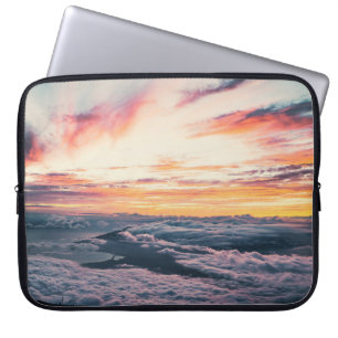 FUNDA PARA PORTÁTIL NUBES BLANCOS A LA HORA DE GOLDEN