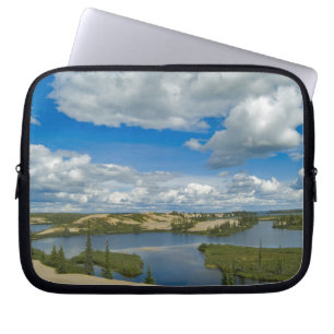 Funda Para Portátil Nubes cúmulus flotan sobre lagos, Noroeste
