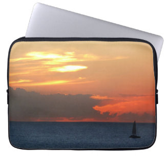 Funda Para Portátil Nubes de atardecer y navegación marítima