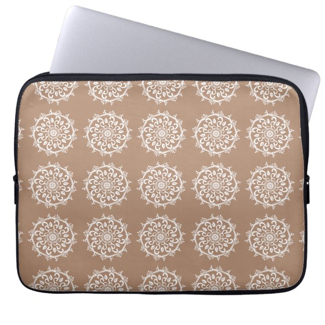 Funda Para Portátil Nutmeg Mandala (Frente)