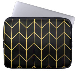 Funda Para Portátil Oro Chevron en moda moderna del fondo negro