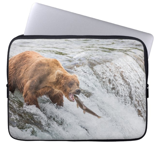 Funda Para Portátil Oso pardo atrapa salmón rojo (Frente)