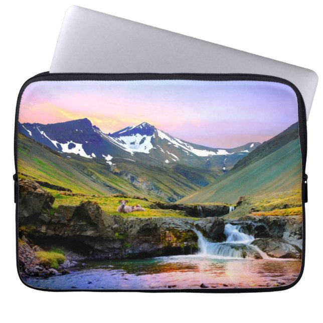 Funda Para Portátil Paisaje hermoso del paisaje de Islandia (Frente)