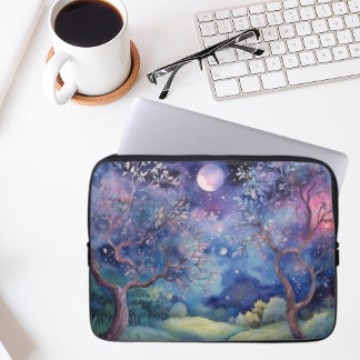 Funda Para Portátil Paisaje Nocturno del Bosque Encantado bajo la Luz