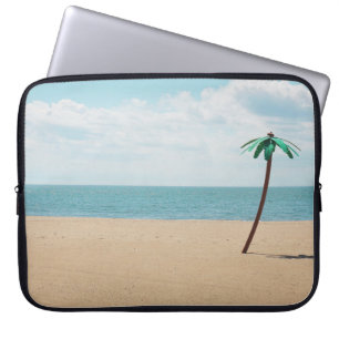 Funda Para Portátil Palmera artificial verde a orillas del mar