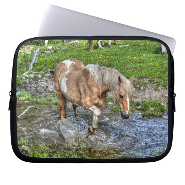 Funda Para Portátil Palomino Paint Horse & Forest Pond 2 (Frente)