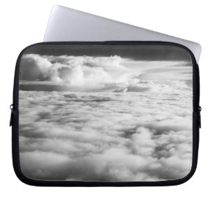 Funda Para Portátil Panorama de nubes inquietante al amanecer. 2